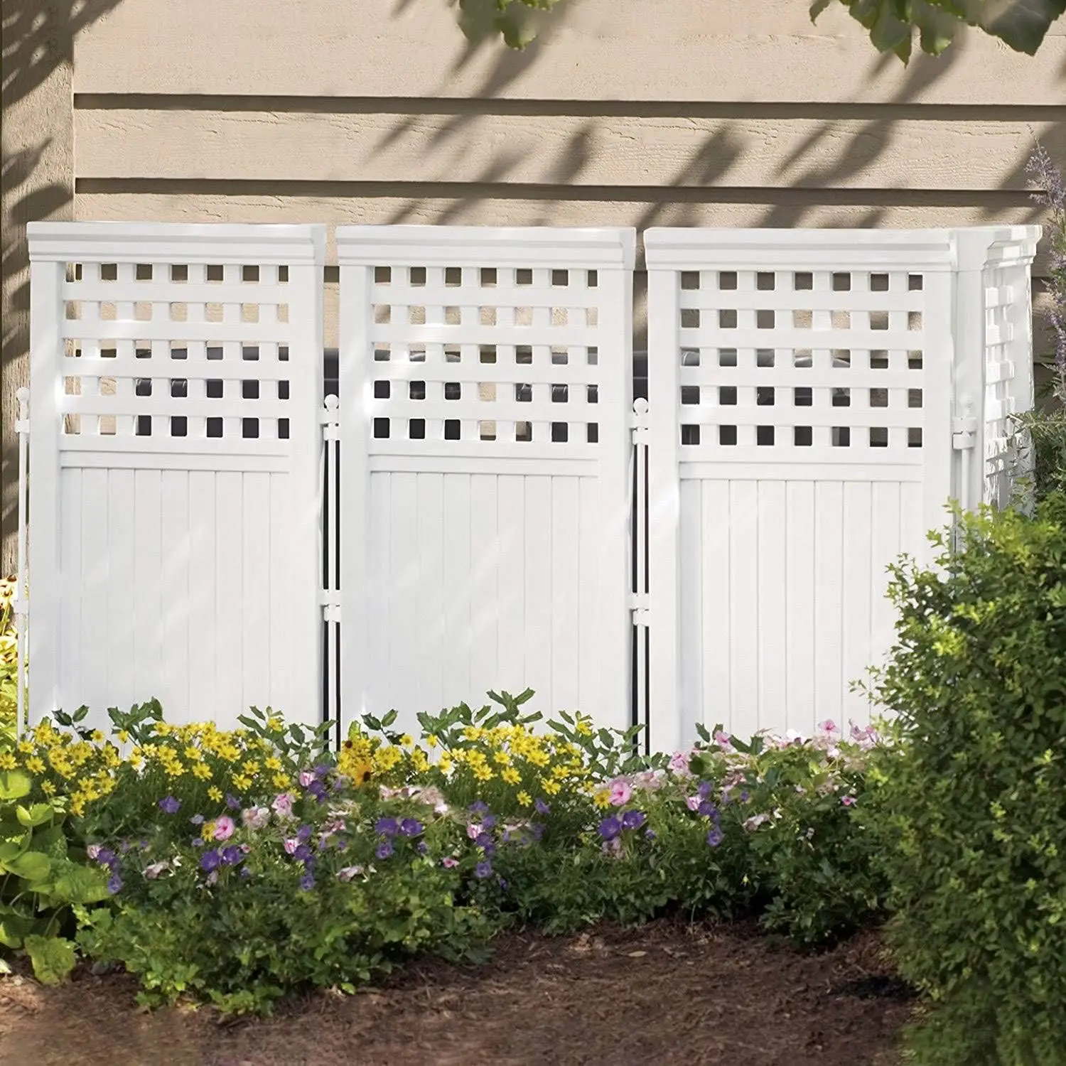 

Outdoor Patio Garden 8 Panel Yard Screen Enclosure Gated Fence, White