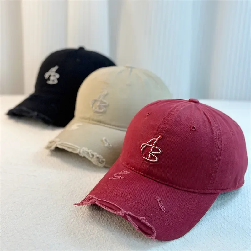 Spring and Summer Three-dimensional Sunshade Letter Baseball Cap Men and Women Sunscreen Fashionable and Versatile Foreign Sty