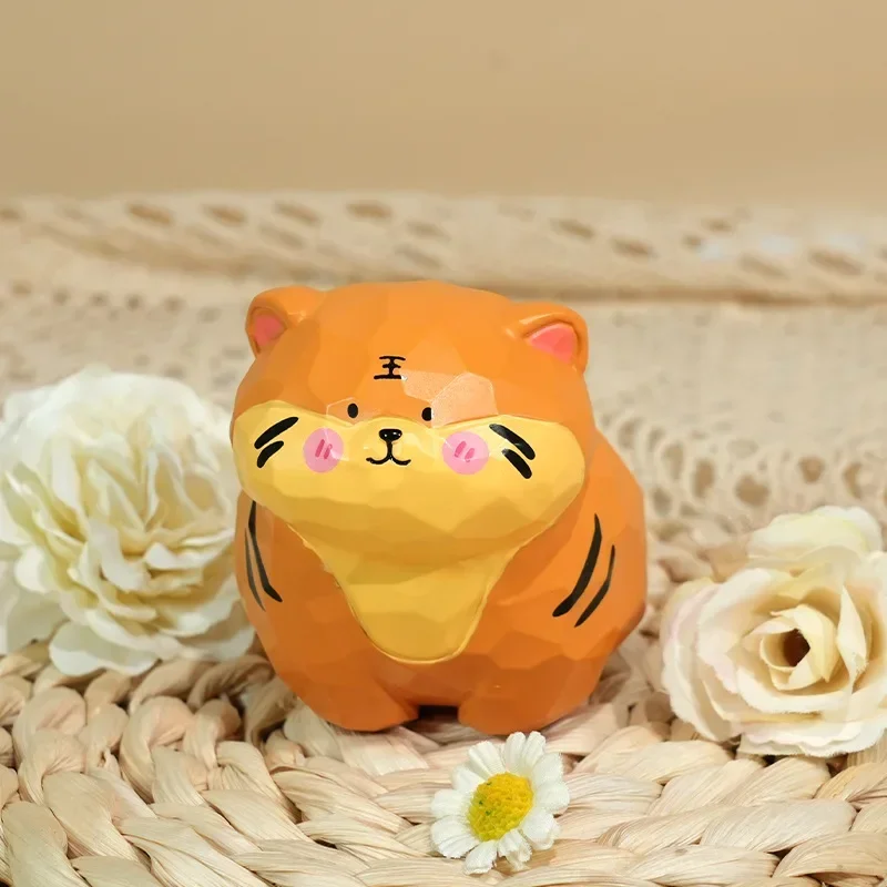 Seria zwierząt zodiaku drewniane miniaturowe śliczne figurki tygrysów dekoracja wnętrz śliczne prezenty urodzinowe dla dzieci sprzedaż hurtowa 2024