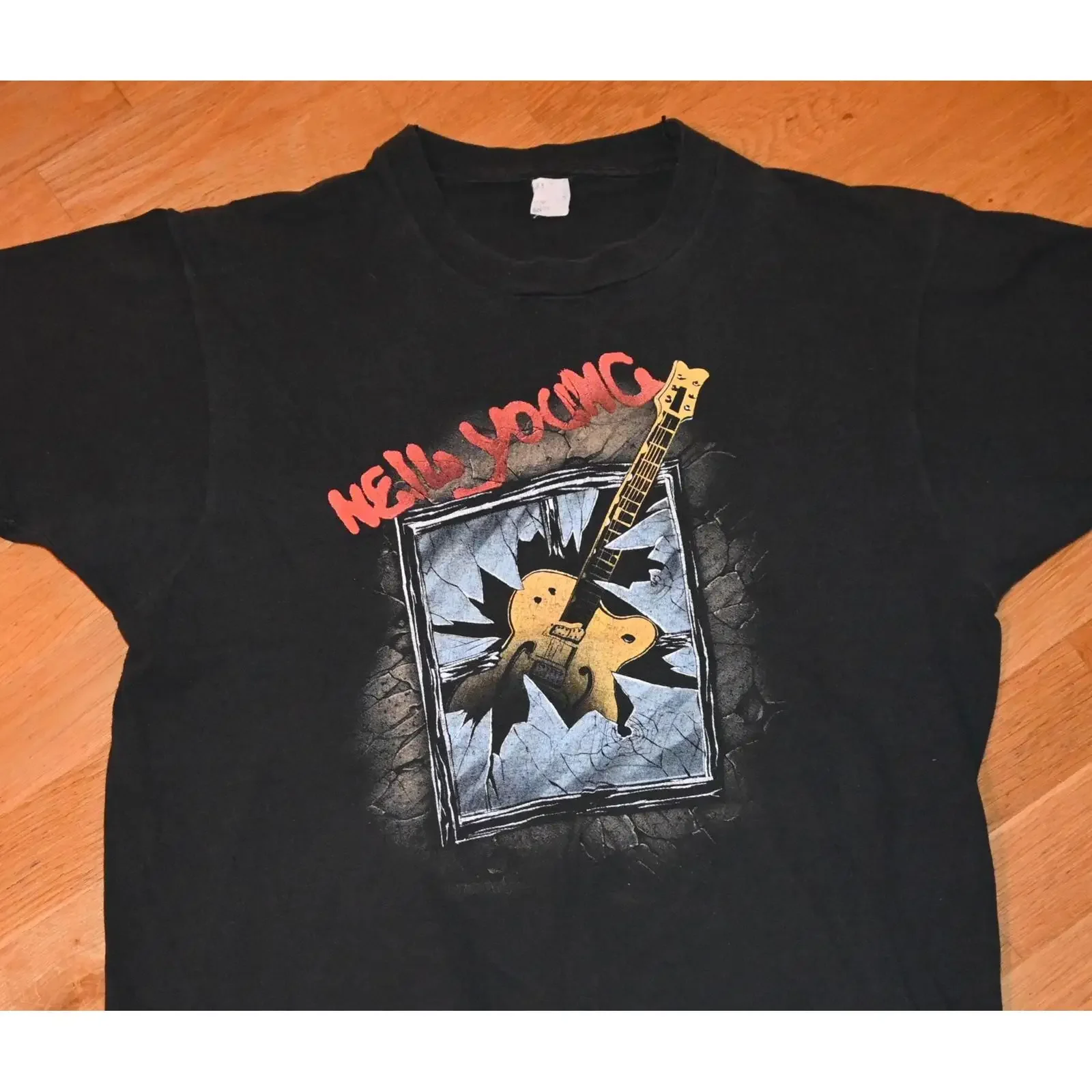 Rare Vintage 1980s Neil Young 1986 Concert Tour Rock Band T Shirt CSNY Festival Casual vintage Washed Comfortable Breathable