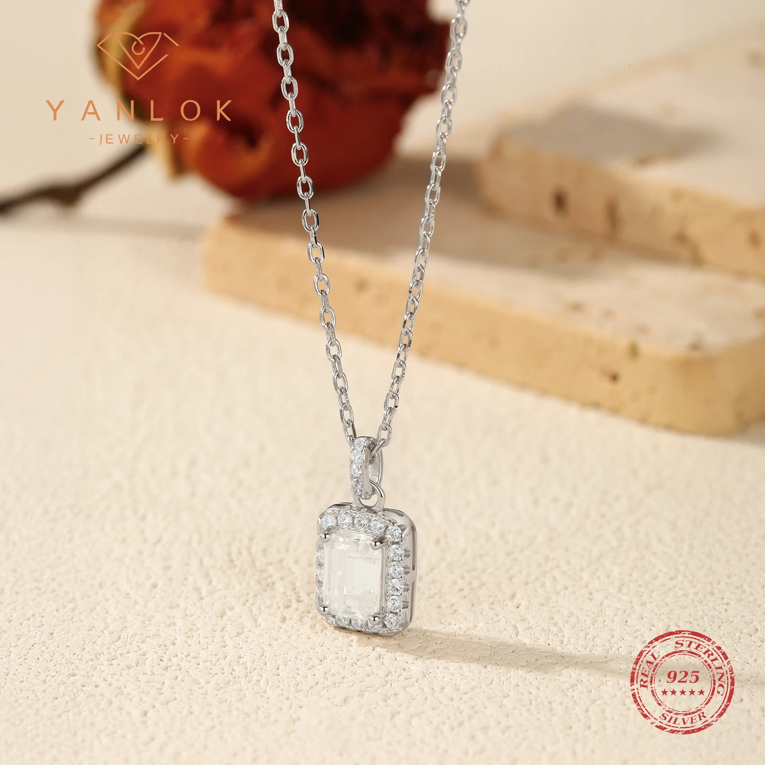 

YANLOK Стерлингового Серебра 925 пробы, модное 1 карат изумрудной огранки, муассанит с ореолом, ожерелье для женщин, свадебные ювелирные украшения