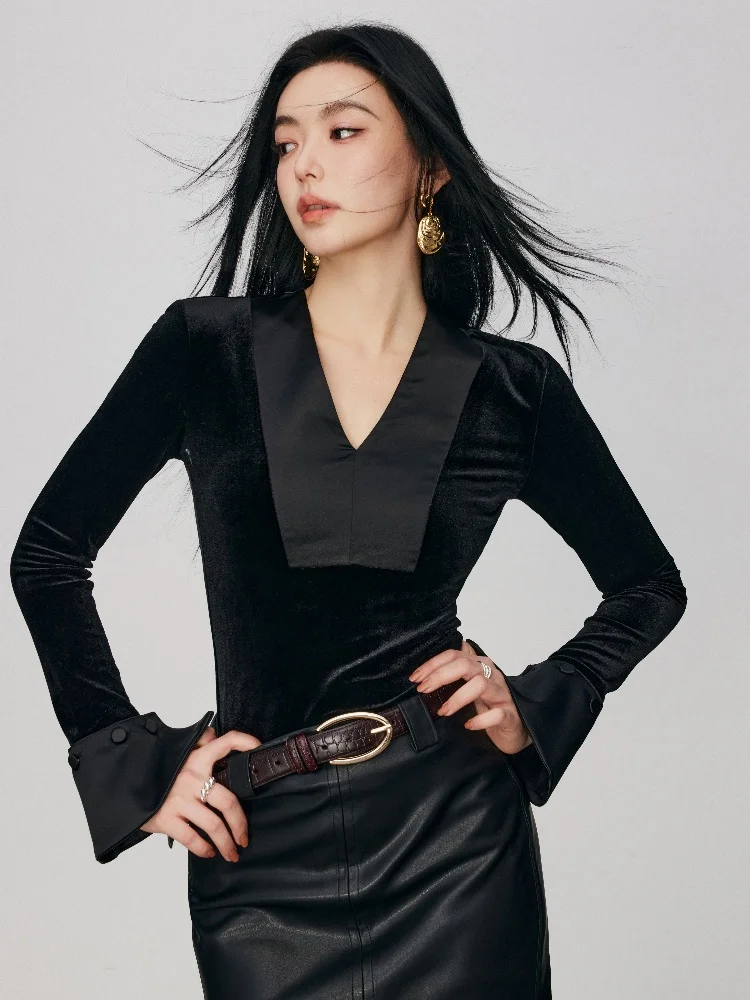 

Faionable V-ne Bell Sve Top by CHILL ZOEY Spring 2026 New Arrival Women's Knitted Wear Polyester Fiber Slim Fit Sle