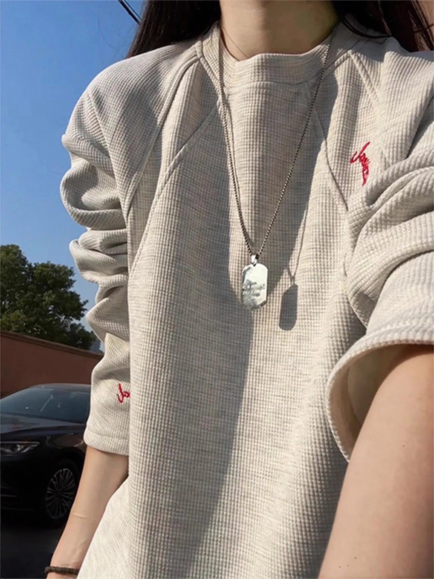 

Thiened Fce round Ne Sweatirt with Embroidery for Men Winter Season Casual Wear Long Sve Irregular T-irt