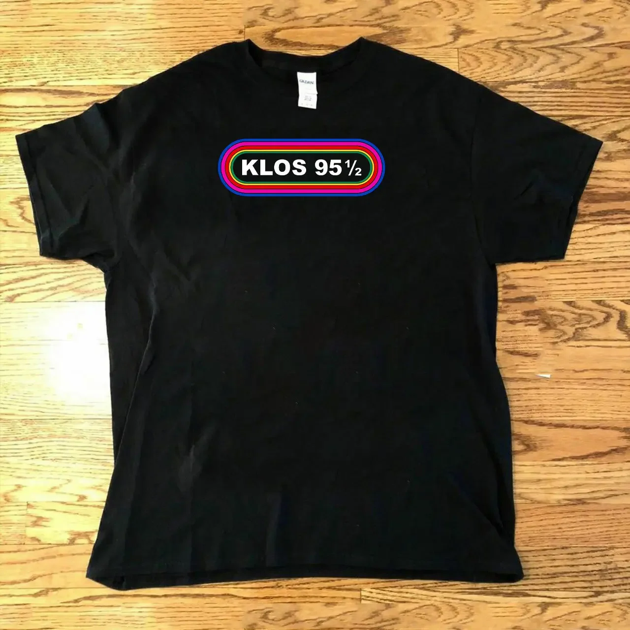 KLOS 955 Logo Famous Classic Rock Radio Station 9512 Gift T T-shirt