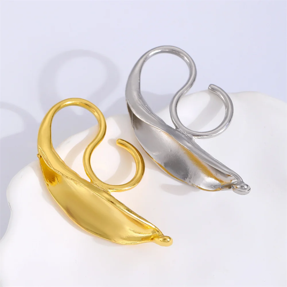 Übertriebener, unregelmäßig geformter offener Ring mit leichtem Luxus- und High-End-Feeling, Zeigefinger-Ring, trendiges Party-Accessoire. – Detail 7