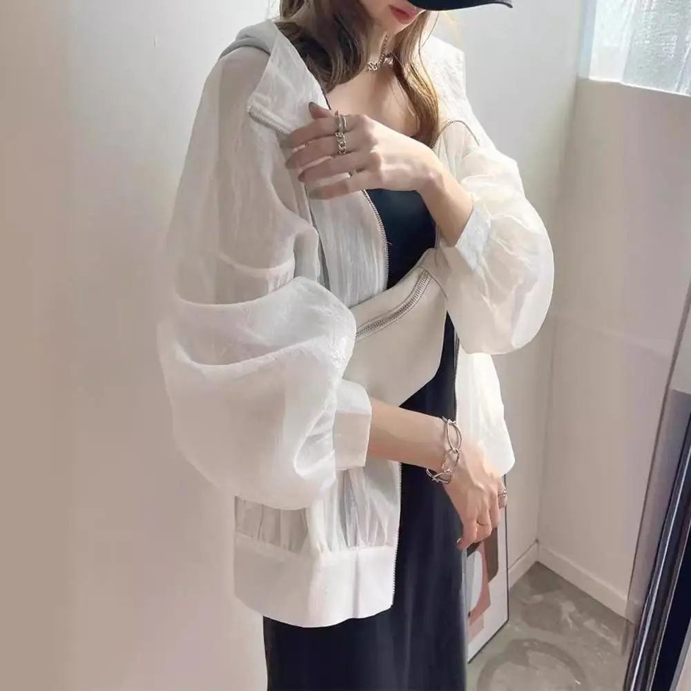 2026 Summer Light Transparent Hooded Zipper Sunscreen Jacket Women Loose Silhouette Thin Long Sleeve Jacket Female