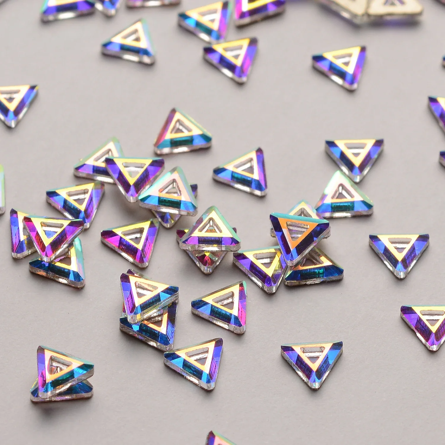 30pcs Triangles Hollow Shape 7mm Crystal AB Flat Back Fancy Nail Art Crystal Rhinestones For Wedding Personality Design Beads