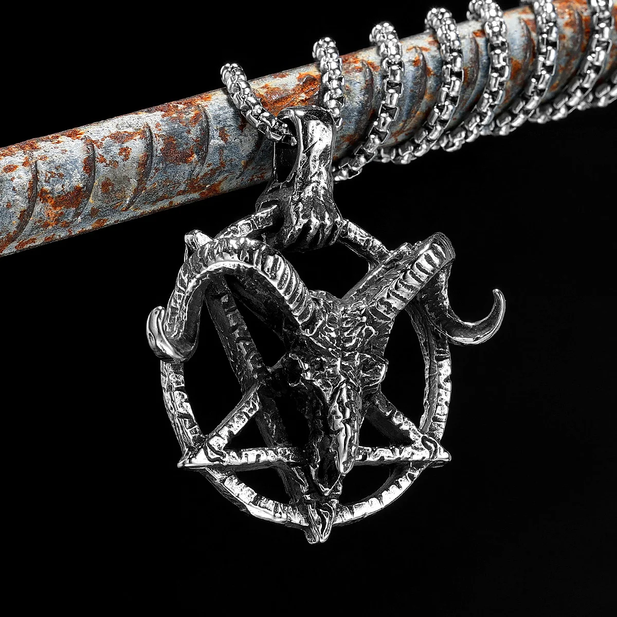 Vintage Evil Pendant Men Retro Goat Horn Necklaces Stainless Steel Chain Gothic Rock Jewelry for Male Biker Halloween Gift