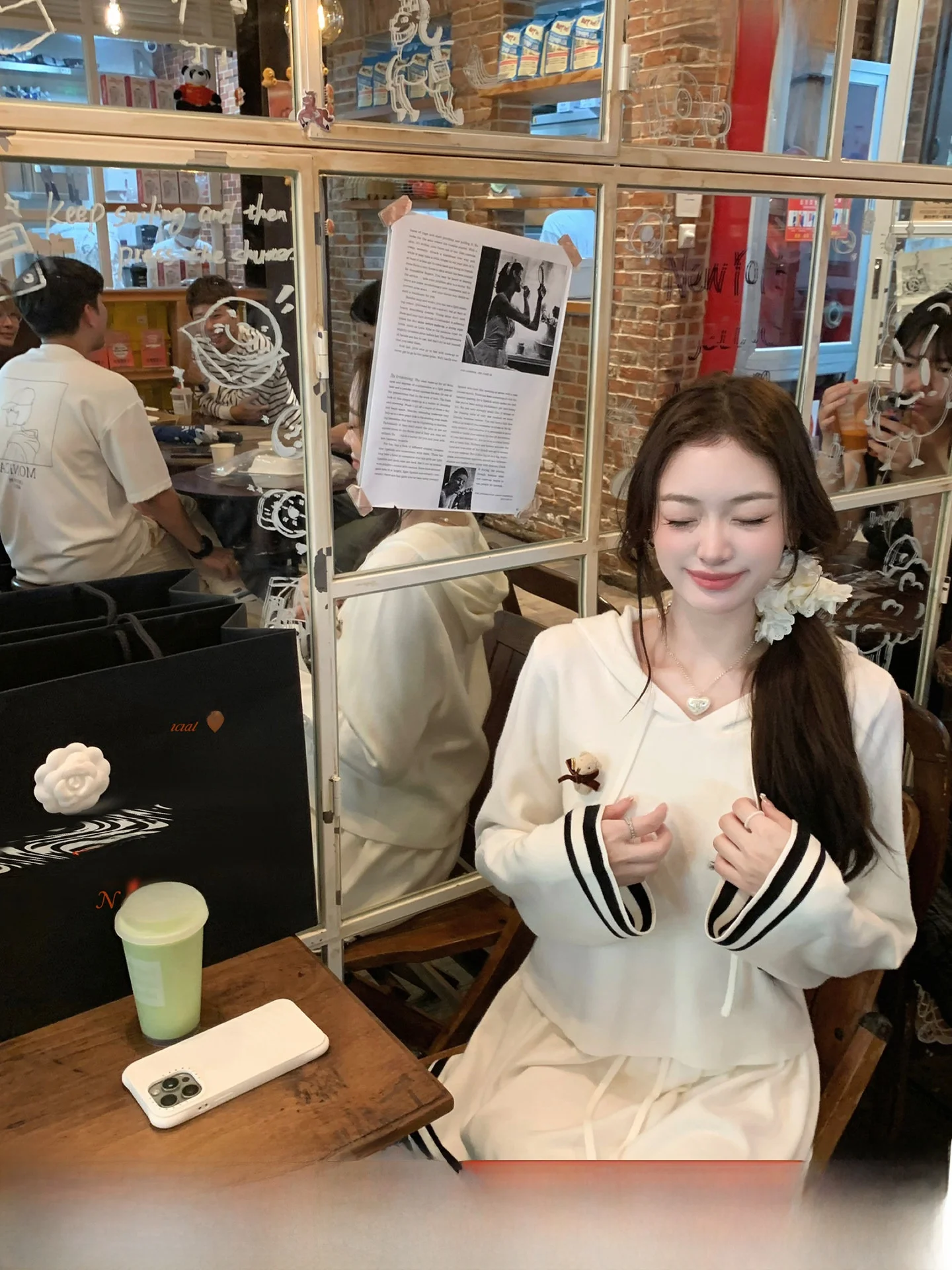 

ThePeachОфициальный комплект из трикотажного топа и юбки с капюшоном Preppy Freman для девочек, комплект одежды с капюшоном из мягкого волокна в стиле преппи Freman