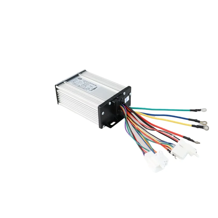 

Контроллер высокой мощности 60 В Контроллер и контроллер акселератора 60v45a для аксессуаров для электрических скутеров