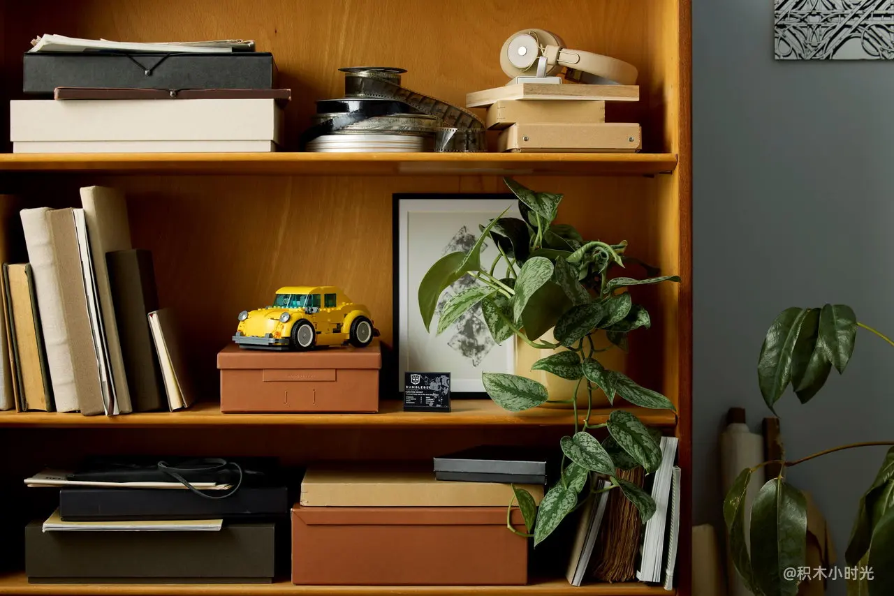 

MINISO Transformer Robot Building Blocks Desktop Decoration Bricks Set Toys For Adults Birthday Christmas Gifts