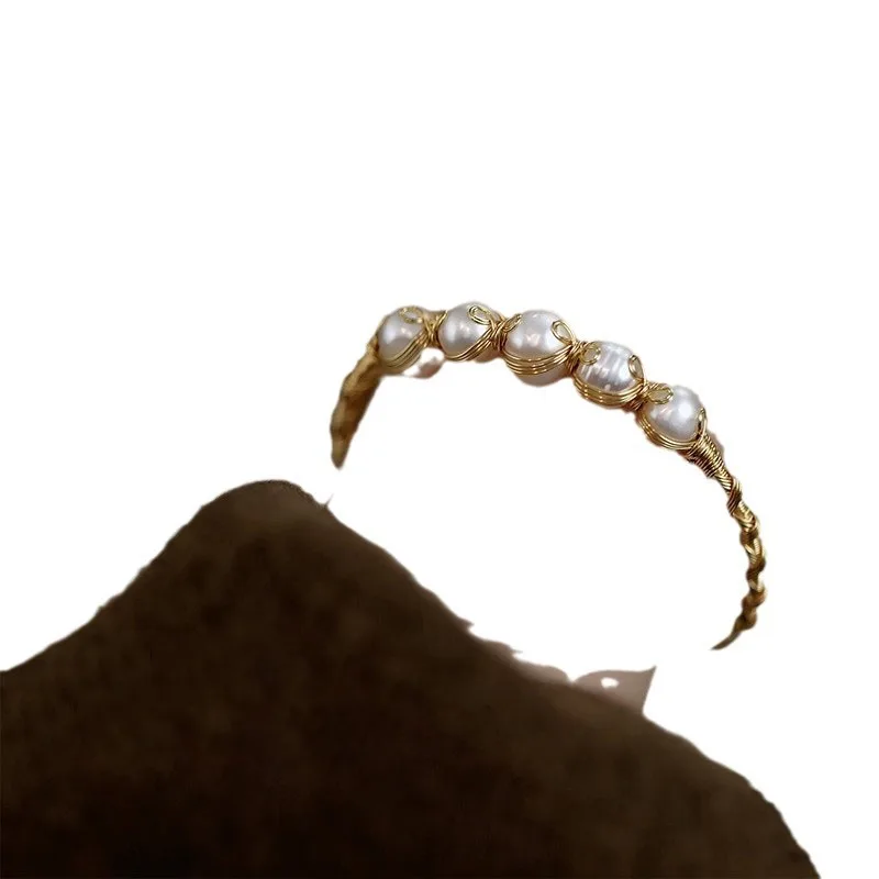 Retro light luxury freshwater pearl bracelet plated 14k gold winding design French elegant adjustable opening Birthday gift