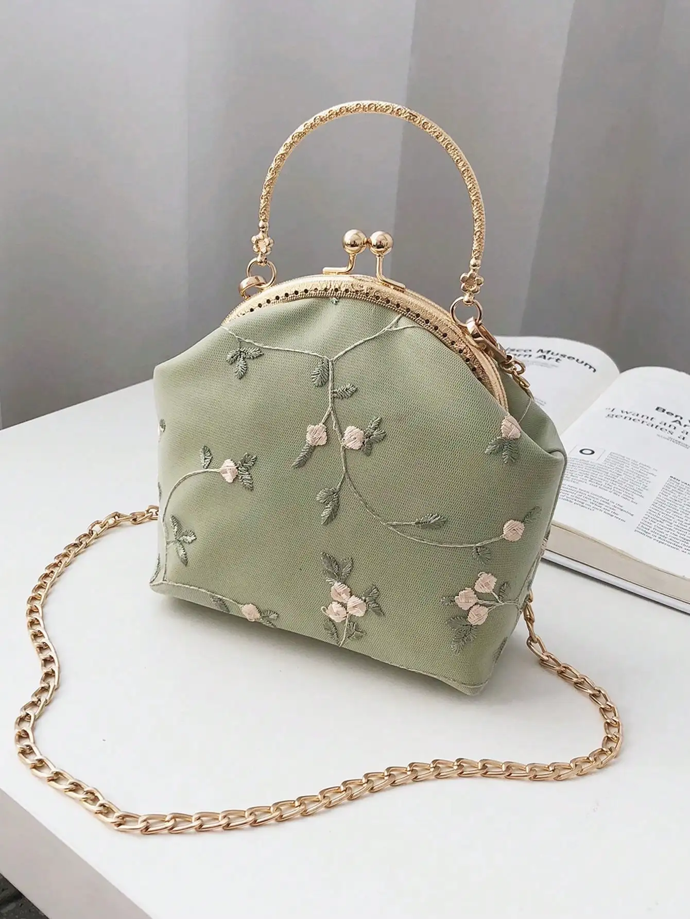 

Fashion Chain Handbag Floral Shell Crossbody Bag Women Shoulder Bag , Green