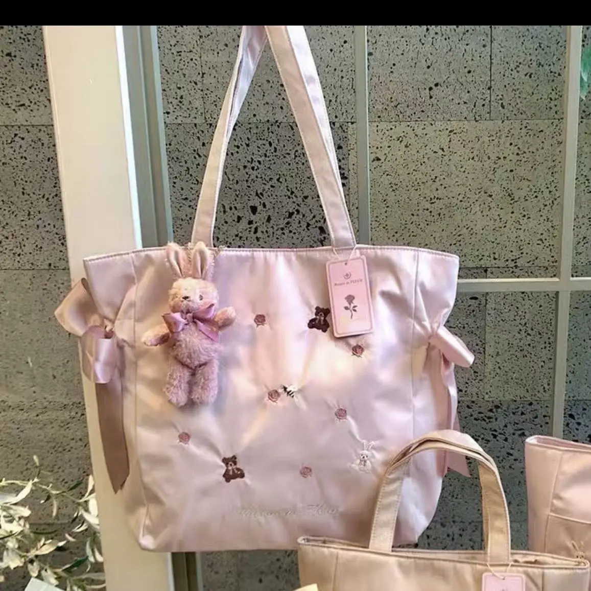 

Harajuku Bow Pink Handbag Women Sweet Rabbit Bear Embroidery Satin Large Capacity Tote Bag Lady Fairycore Y2k Bags Aesthetic