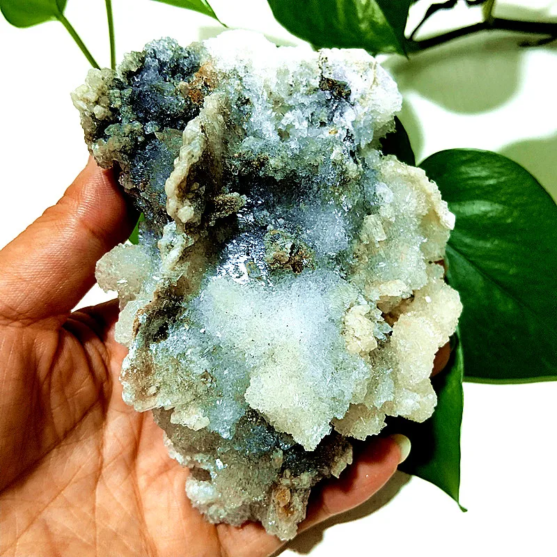 Natural Stone Gypsum Is Associated With Calcite Ore Meditation Reiki Witchcraft Energy Feng Shui Crystal Room Decoration