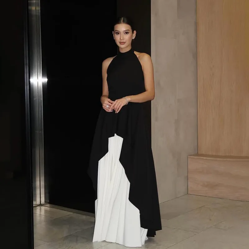 

Женский топ без рукавов с бретелькой на шее и плиссированной юбкой со средней талией, модная осень 2024, новые платья для женщин, модный наряд для женщин