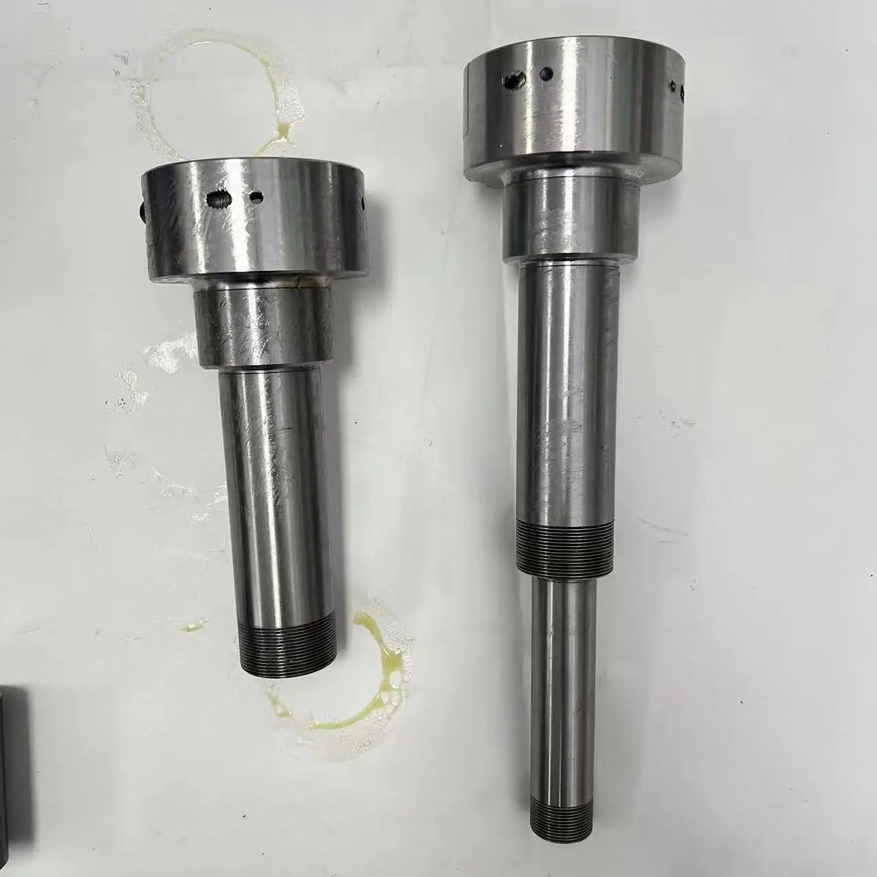 

1 Pair Komori GL40 ROLLER SHAFT YFA3000403 YFA3000505 SHAET FOR KOMORI GL40 PRINTING PARTS