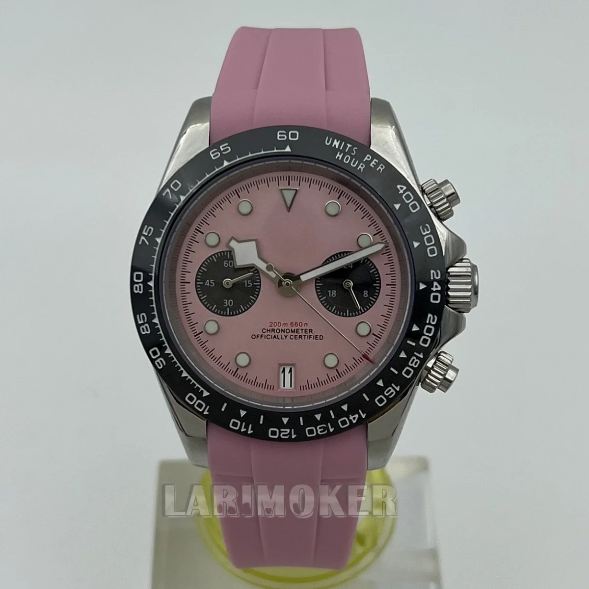 39 мм кварцевый хронограф VK64, сапфировое стекло, черный, белый, розовый, резиновый ремешок, снежинка, стрелки C3, зеленый, светящийся, часы 6 часов, дата