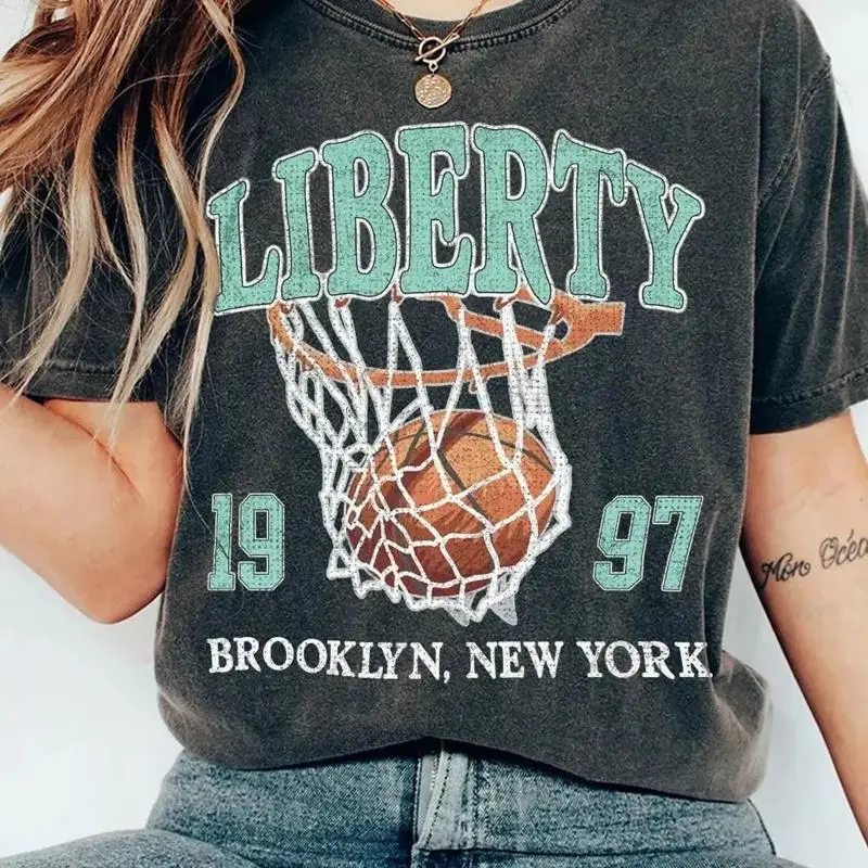 New York Liberty Basketball Women  T shirt Vintage 90s Sports Style