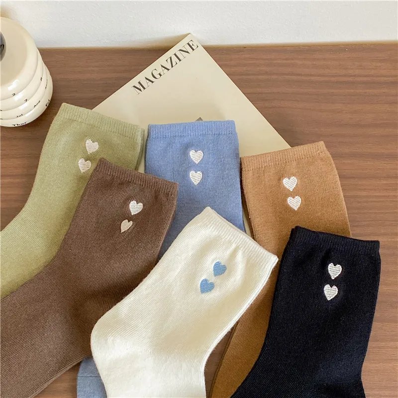 Heart Print Socks Women Casual Fashion Harajuku Cotton Crew Socks Women Japanese Style Solid Color Sweet Girls Kawaii Cute Socks