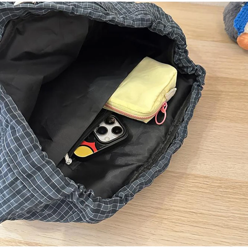 Modischer Rucksack, koreanischer Karo-Rucksack mit Kordelzug für Studenten, Unisex-Schultasche, leichter Damenrucksack mit großer Kapazität – Detail 3
