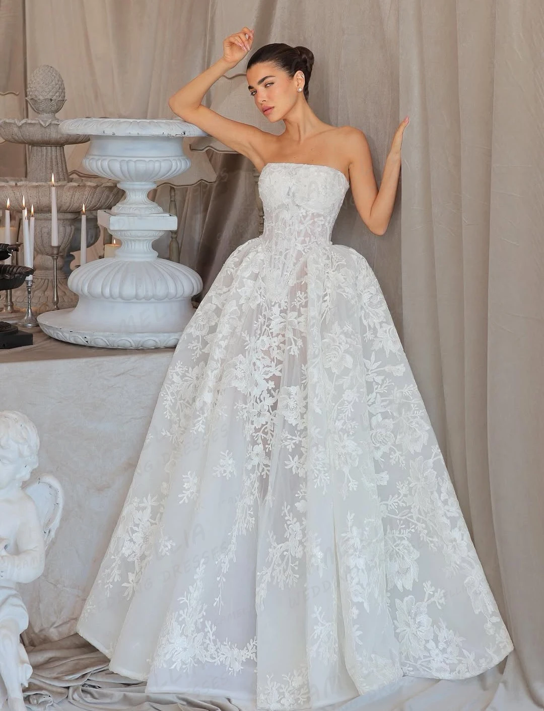 레이스 아플리케 웨딩 드레스 A라인 여성 섹시한 스트랩리스 백리스 브라이덜 가운 튤 롱 슬리브 베스티도스 데 노비아 맞춤 제작