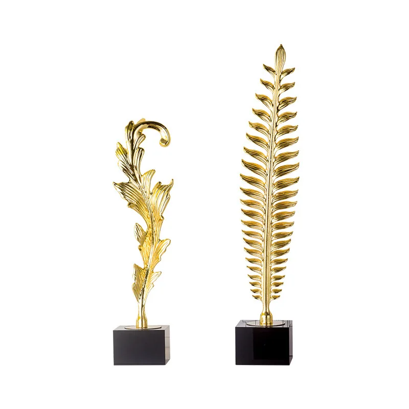 

European light luxury metal ornaments, advanced sense, home living room TV cabinet home decoration crafts