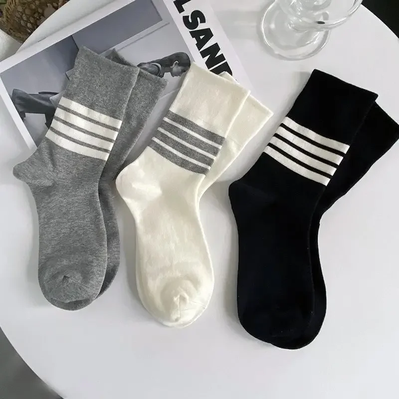 1/3 Pairs of Mixed Color Striped Women Socks, Comfort Non-slip Mid-tube Women Socks, Classic Casual Crew Socks for Daily Wear