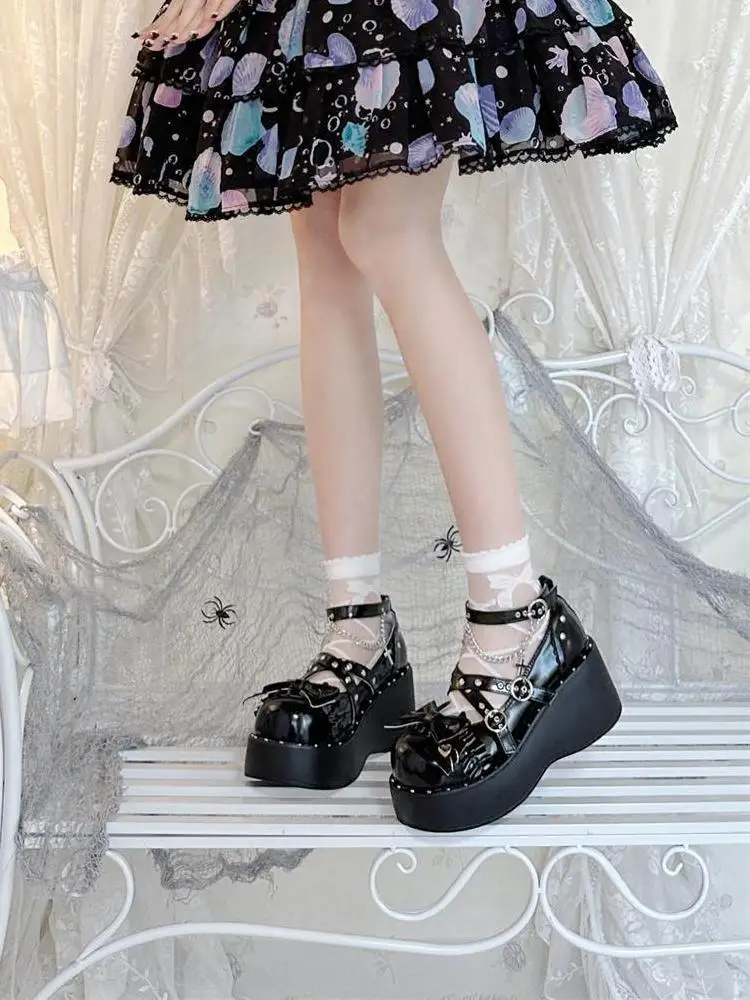 รองเท้าผู้หญิงสไตล์ญี่ปุ่น Lolita Mary Janes รองเท้าแพลตฟอร์มน่ารักโซ่ของผู้หญิงเกาหลีดีไซน์เนอร์พังก์2024ฤดูร้อน