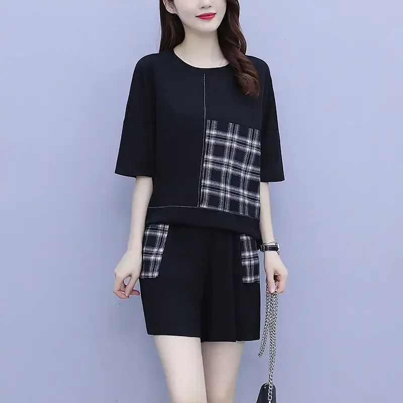 

Womens Plus Size Plaid Patchwork Two Piece Set Short Sleeve Top and Shorts