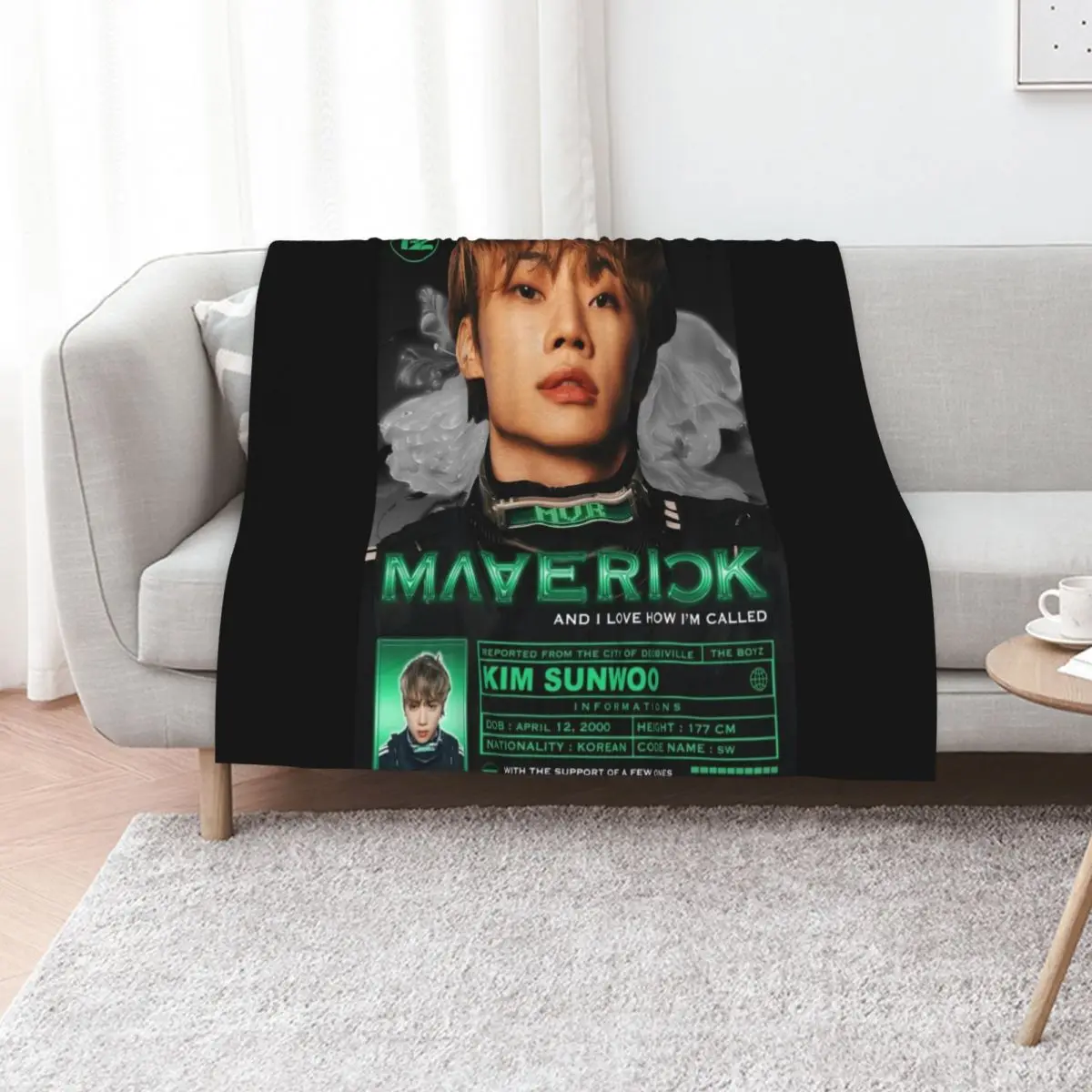 Sunwoo Maverick ! [The Boyz] Throw Blanket Luxury Designer Comforter Weighted Decorative Throw Bed Blankets