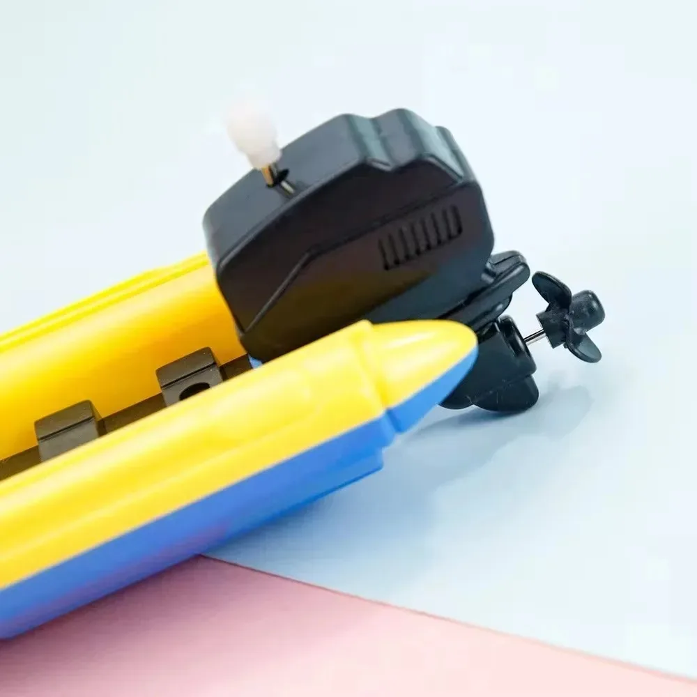 202 Speed Boat Clockwork Toys Ship Wind Up Toy Float In Water Kids Toys Classic Bathtub Shower Bath Toy for Children Boys Toys image 5
