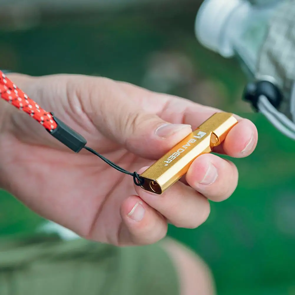 

Открытый аварийный свисток, алюминиевые свистки с ремешком из паракорда для кемпинга, пешего туризма, рыбалки, охоты, громкий спасательный сигнал безопасности