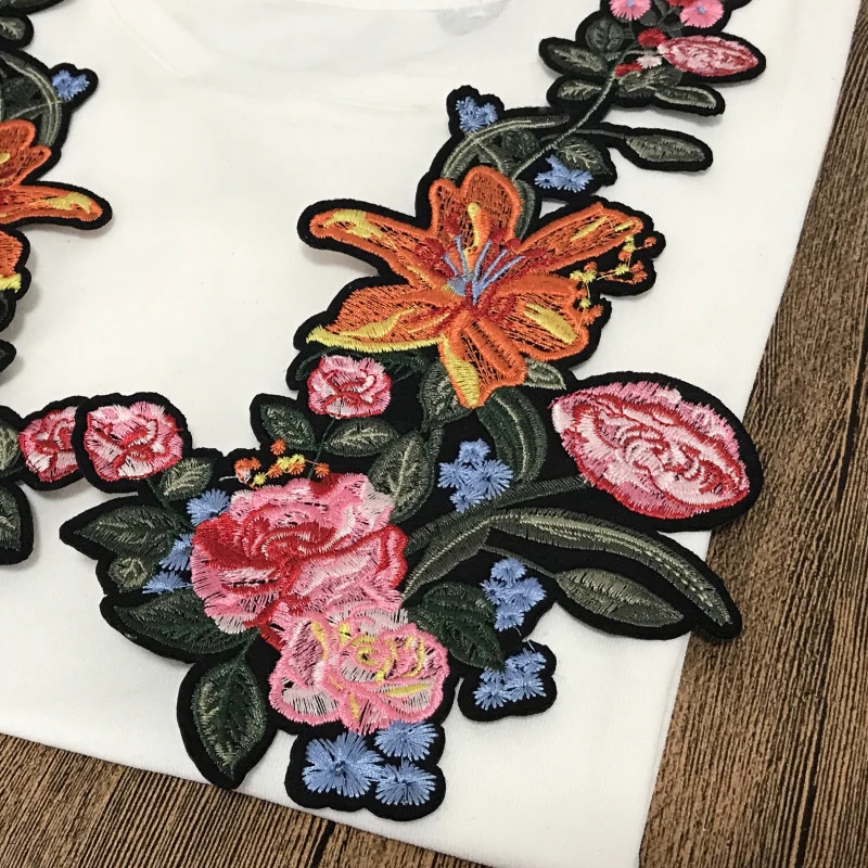 New 2Pcs/Set  Iron-on Rose Applique Embroidery Flower Patches For Clothing Appliques Flores Sewing Flower Patches NL191
