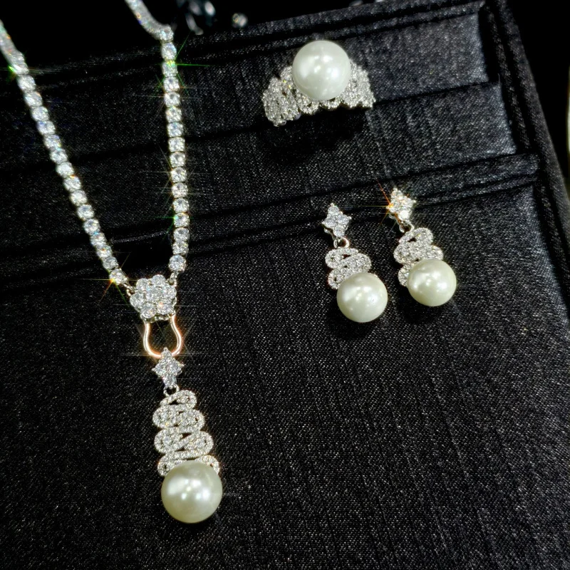 

Natural Shell Comparable to Pearl High-end Feel Full Diamond Open Ring Women's Elegant Versatile Pendant Earring Set