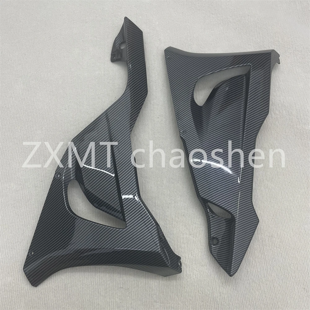 

The motorcycle is suitable for the carbon fiber painted bottom side panels of the Kawasaki Ninja 636 Ninja ZX-6R 2024 2025