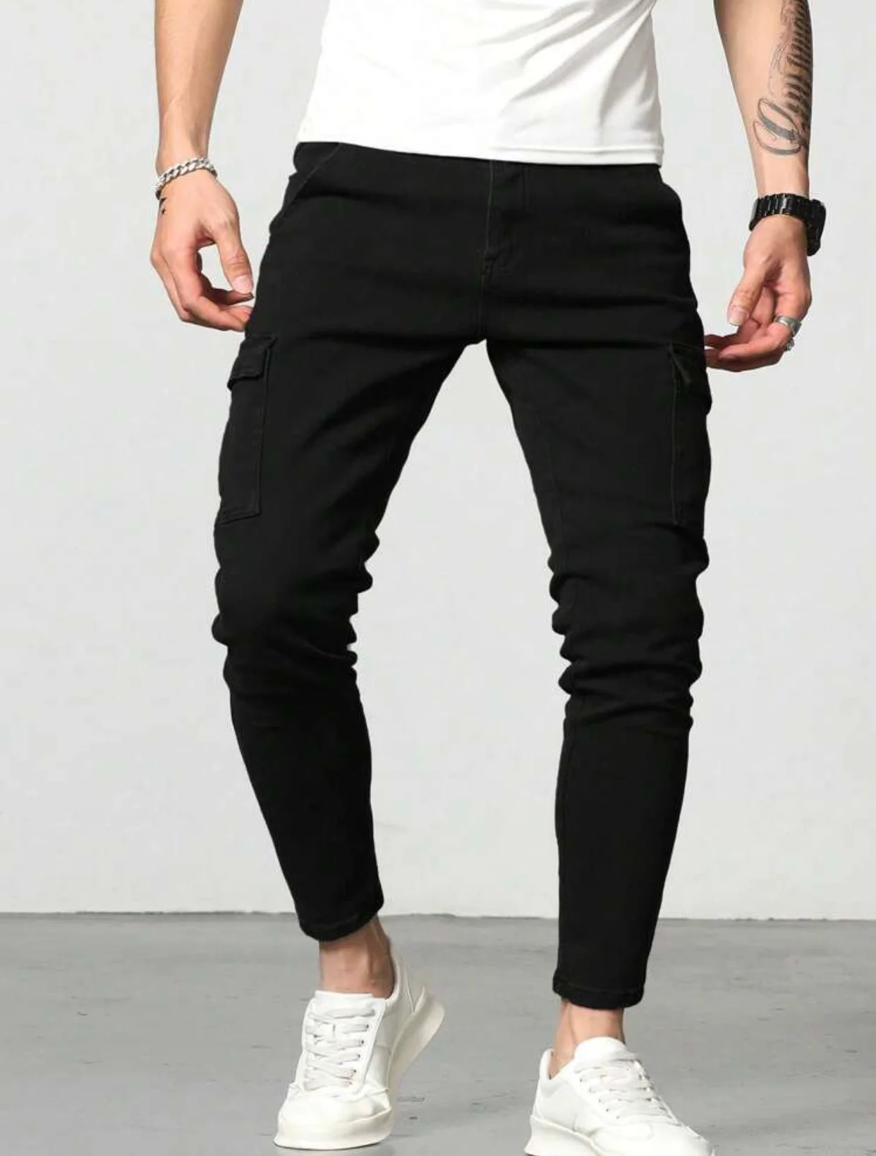 

Slim Fit Jeans Men Black Cargo Pocket Jeans Versatile Mid Waist All Season Pants Urban Casual Matching Daily Trousers