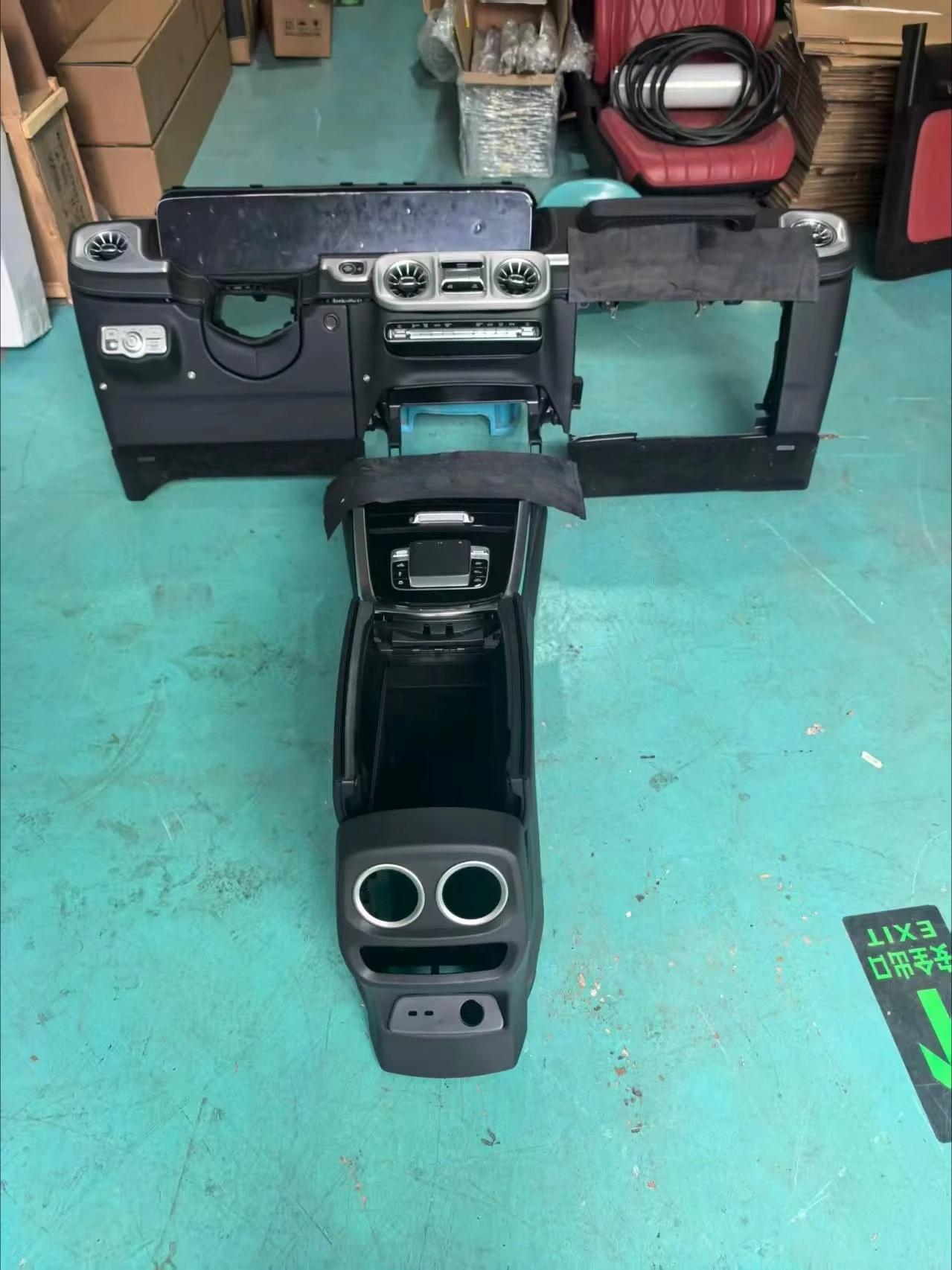 تمت ترقيتها إلى 2025 وحدة التحكم المركزية ومسند الذراع المركزي لسيارة Mercedes Benz G500 G350 G63 G55 G65 2019-2024 #2