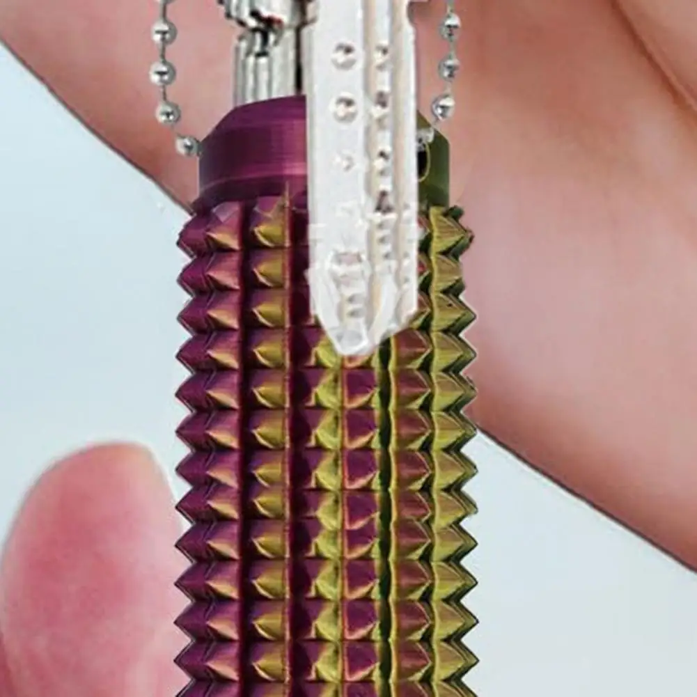 Keychain Stress Relief Toy Key Chain Toy Spike Grip Keychain Fidget Toy Anxiety Relief Stress Reducer Quiet for Focus