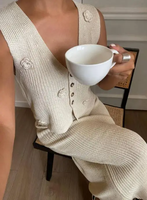 2025 Spring/summer New Three Dimensional Flower Knitted Waist Dress Sleeveless Vest Two Piece Set