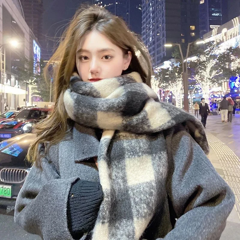 Unisex Knitted Scarf with Soft Mohair Blend and Reversible Plaid Design Measuring 200 cm for Winter Outdoor Use