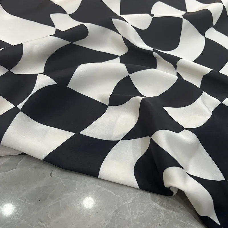 High Quality Elastic Satin Polyester Materials Dress Brands Fabrics Clothing New Checkerboard Digital Printing Fabric