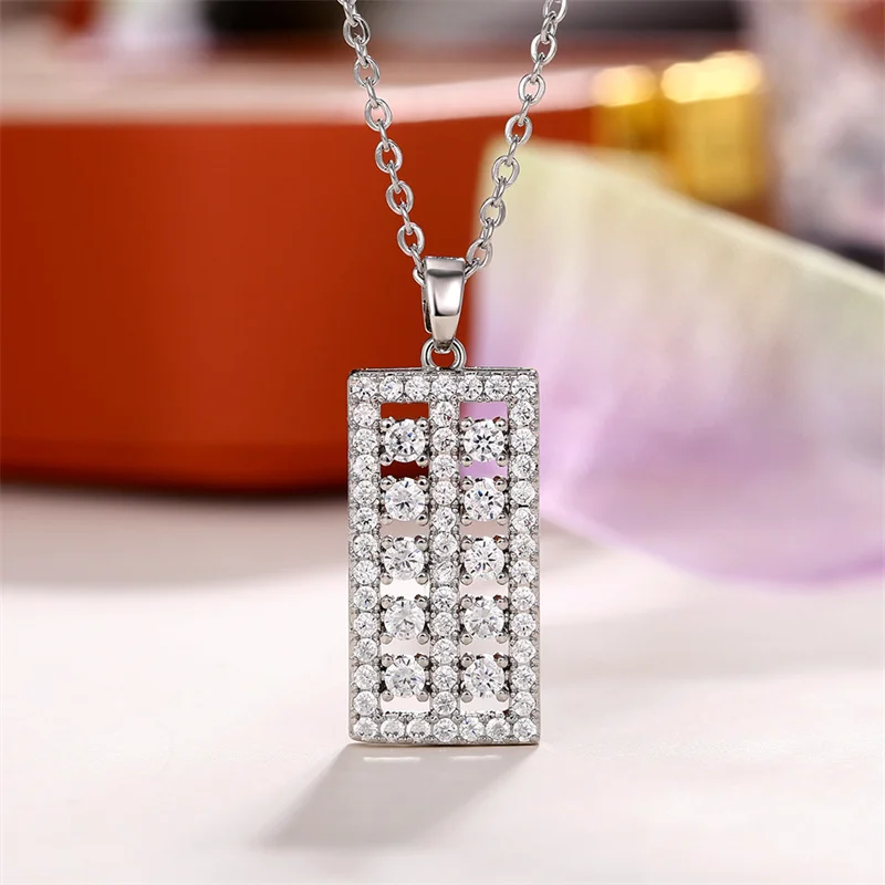 Huitan Abacus-Design-Anhänger-Halskette für Damen, voller Brillanz, Zirkonia, modisch, für Partys, Alltag, charmantes Accessoire, Schmuck