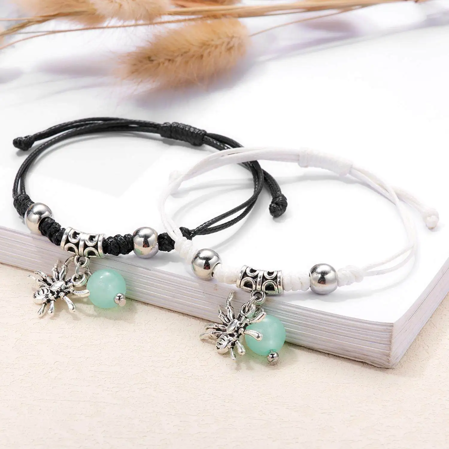 

Светящийся браслет-цепочка с пауком на Хэллоуин, ручной работы, плетеный, парные браслеты, женские украшения, модный осенний стиль, китайский дизайн