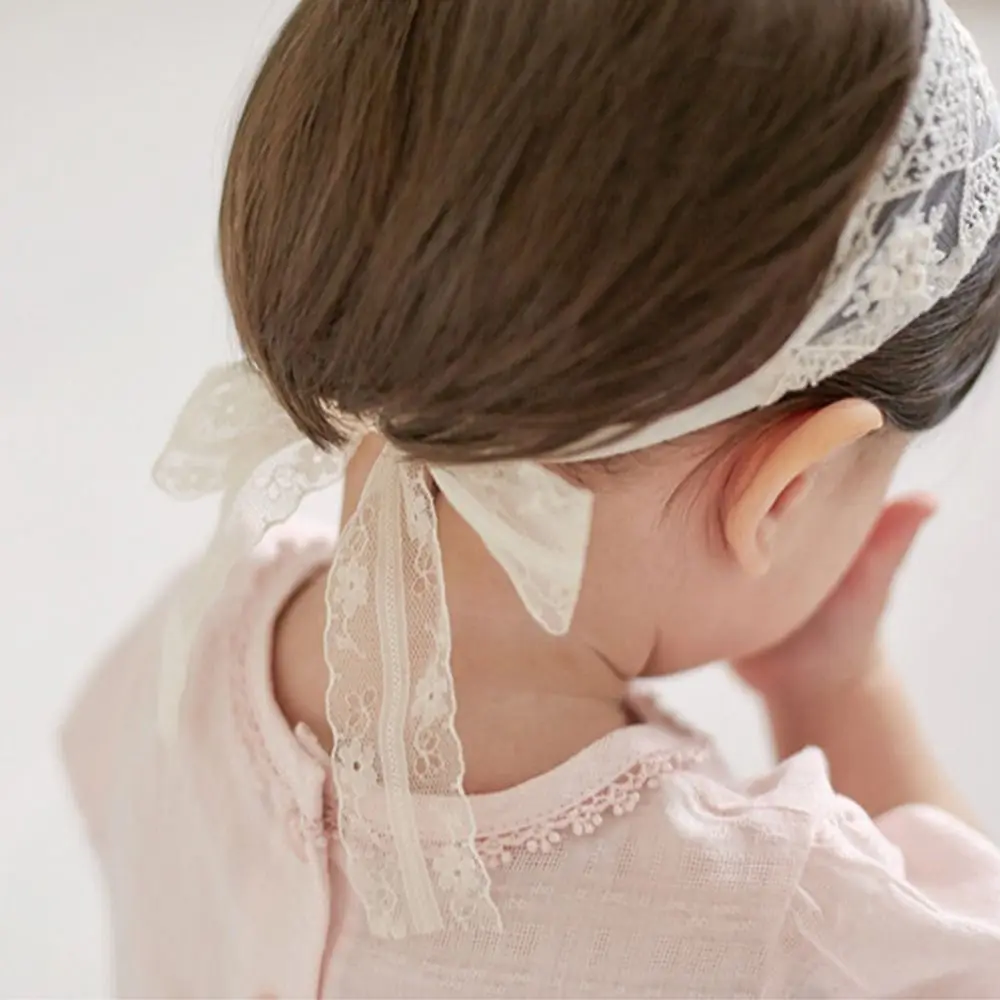 Diadema de perlas para bebé recién nacido, flor de encaje blanco, diadema elástica hecha a mano para niña, diademas para niño pequeño