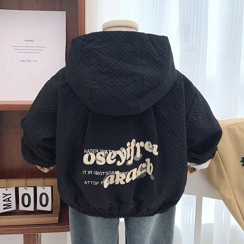 Abbigliamento per bambini Cappotto casual per bambini 2025 Camicia con cerniera carina primaverile Ragazzi e ragazze Nuova giacca abbinata in stile coreano alla moda
