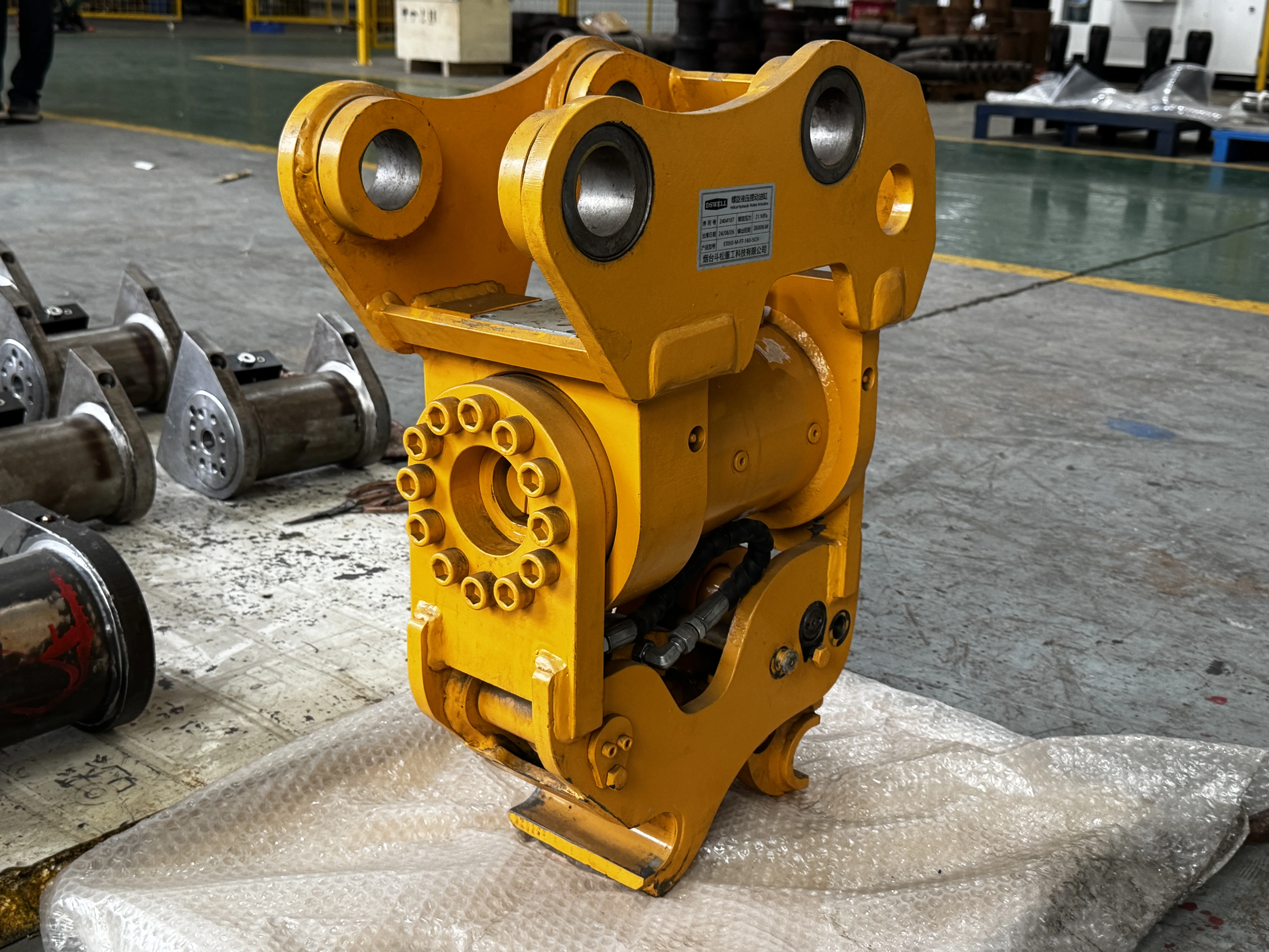 Factory Supply CE Certified Hydraulic Swivel Rotating Quick Hitch With Safety Lock For 0.8-22 Ton Excavator