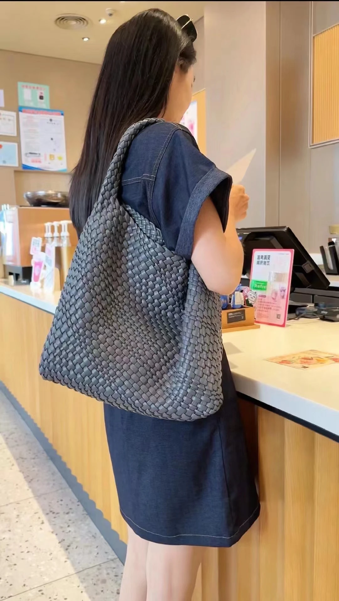 Handcrafted Leather Woven Bag Casual Korean Style Tote Single Shoulder Bag Soft Handle Large Size Pure Color Fashion