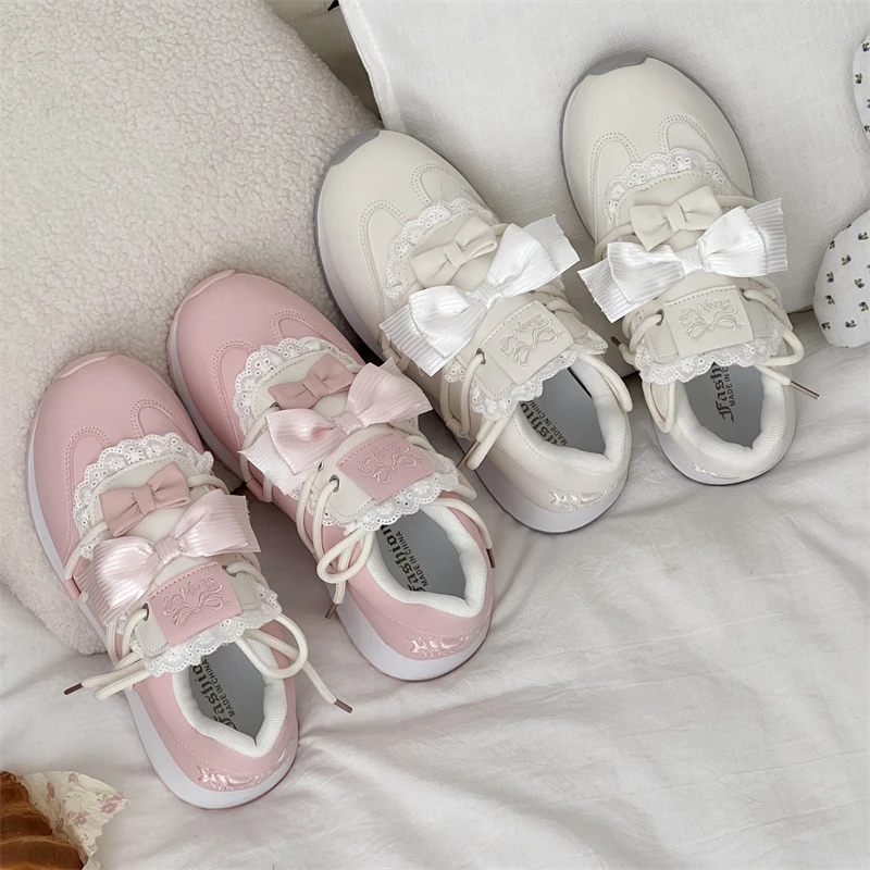 أحذية نسائية لطيفة على شكل فيونكة 2025 أحذية رياضية كاجوال جديدة متعددة الاستخدامات #1