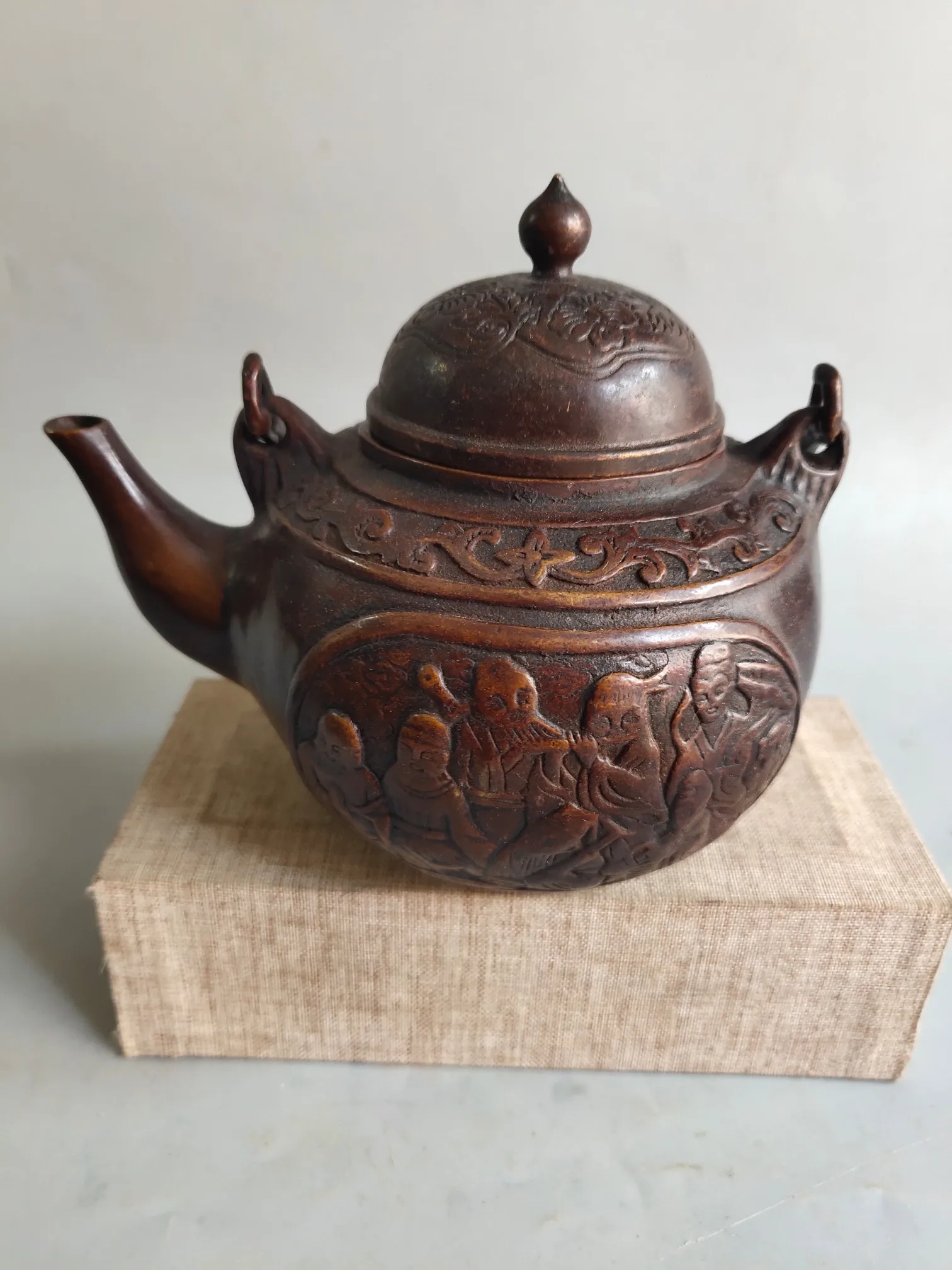 

Exquisite Family Handicrafts Pure Copper Wine Pot Finely Crafted with Beautiful Patterns Recommended For Collection